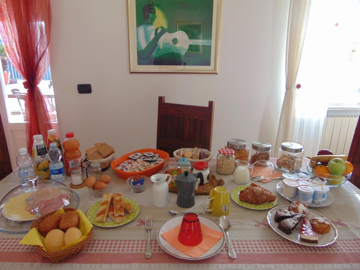 Casa Roberto B&B 萨沃纳 外观 照片