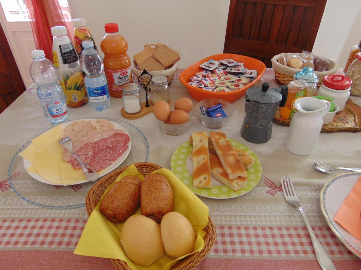 Casa Roberto B&B 萨沃纳 外观 照片